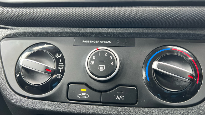 Hyundai i10 1.0 MPi SE Connect 5dr Petrol Hatchback